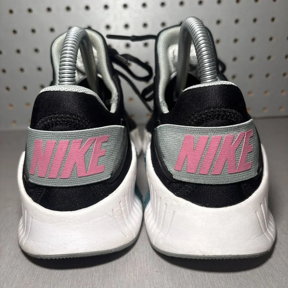 Nike Free Metcon 4 Running Shoes Womens Sz 7 Black Blue Pink Training Sneakers